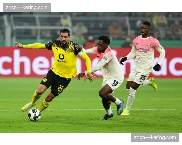 多特蒙德青训营向本地小学开放体验日,推动“足球进校园”项目 多特蒙德青训营向本地小学开放体验日,推动“足球进校园”项目