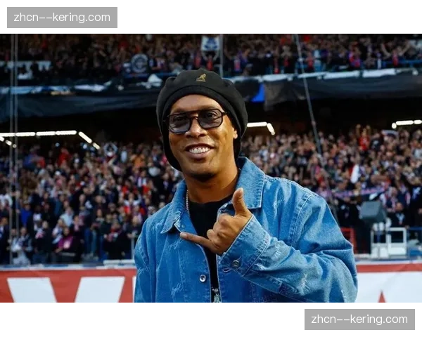 小罗巴黎夜店风波纪录片揭示，赛前狂欢通宵与主帅20年怨恨